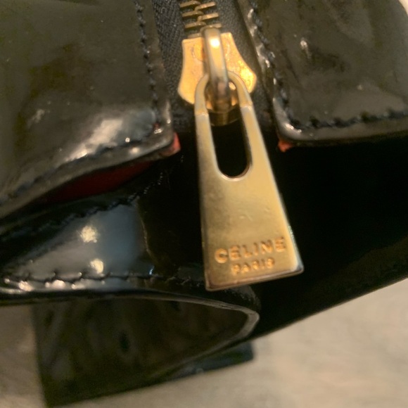 Patent Leather Peeling - Authentic Celine Patent Leather Shoulder Bag - Picture 13 of 15